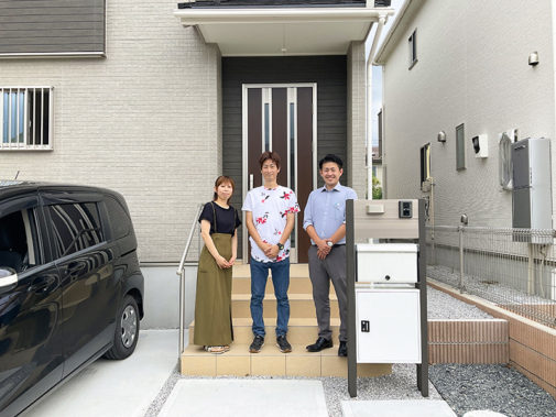 小学校と駅が近い生活便利な立地の施工写真